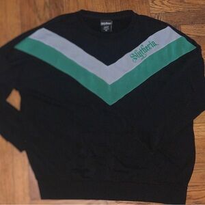 Harry Potter Slytherin Sweatshirt Womens Medium Black Green Embroidered Pullover